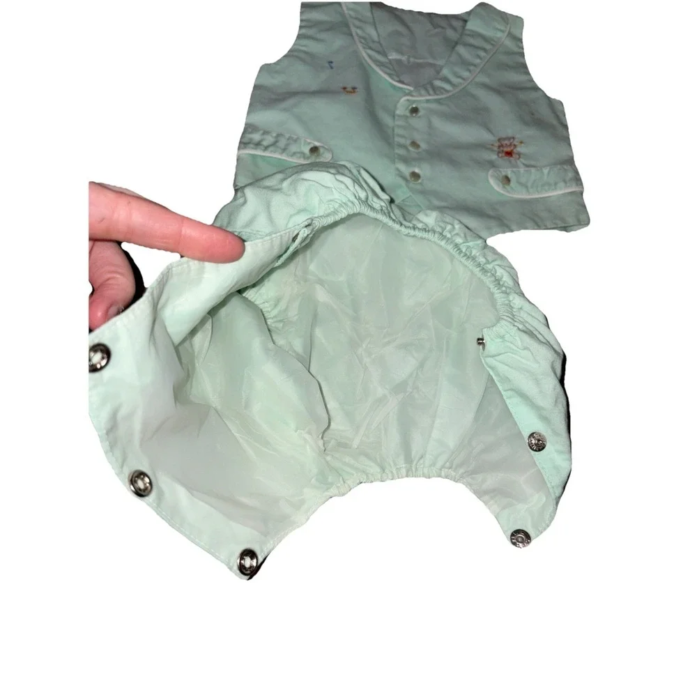 Vtg 1970s Baby Boy 2 Piece Vest and Diaper Cover Set Pastel Sage Green‎ Bear